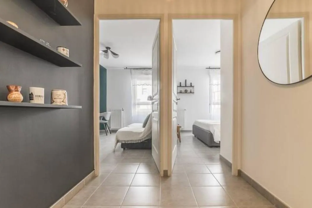 Elegant T3 Au Panier Vieux Port Avec Terrasse Privee Et Parking Apartment Marseille 0*,  France